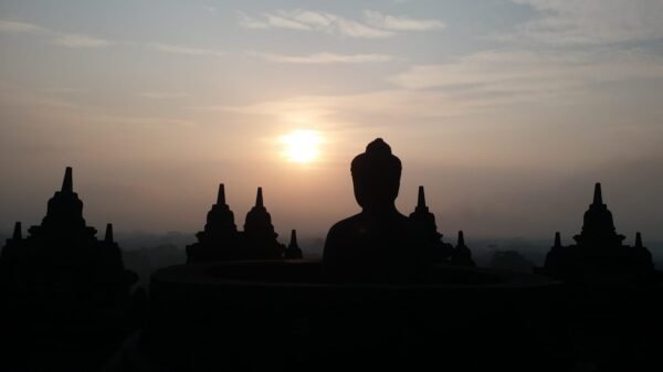 sunrise borobudur, nikmati matahari terbit di candi borobudur